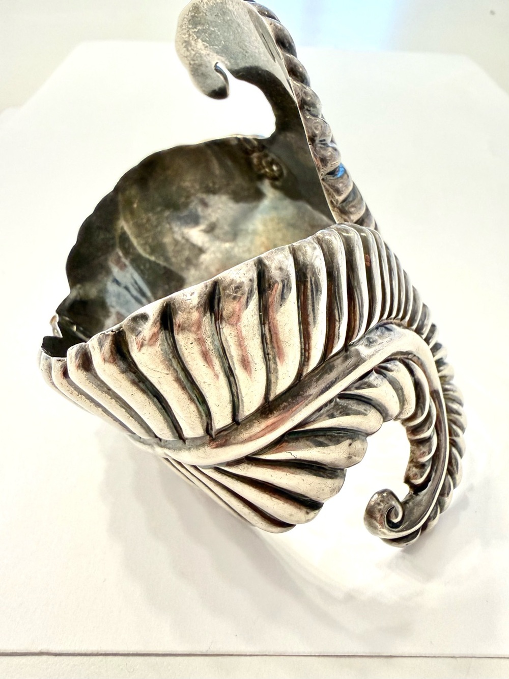 Vintage Taxco 925 Silver Leaf Hinged Clamper Cuff Bracelet - Picture 5 of 11